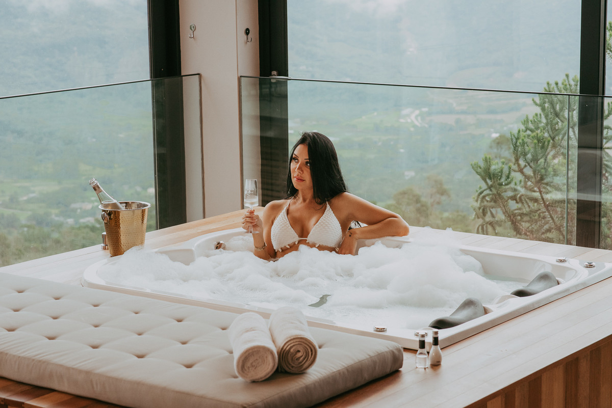 morada dos canyons suíte 3 morada spa, fotos femininas em banheiras, Discovery canyon , parador cambara do sul , fotógrafos em praia grande SC, ensaio fotográfico na pousada morada dos canyons