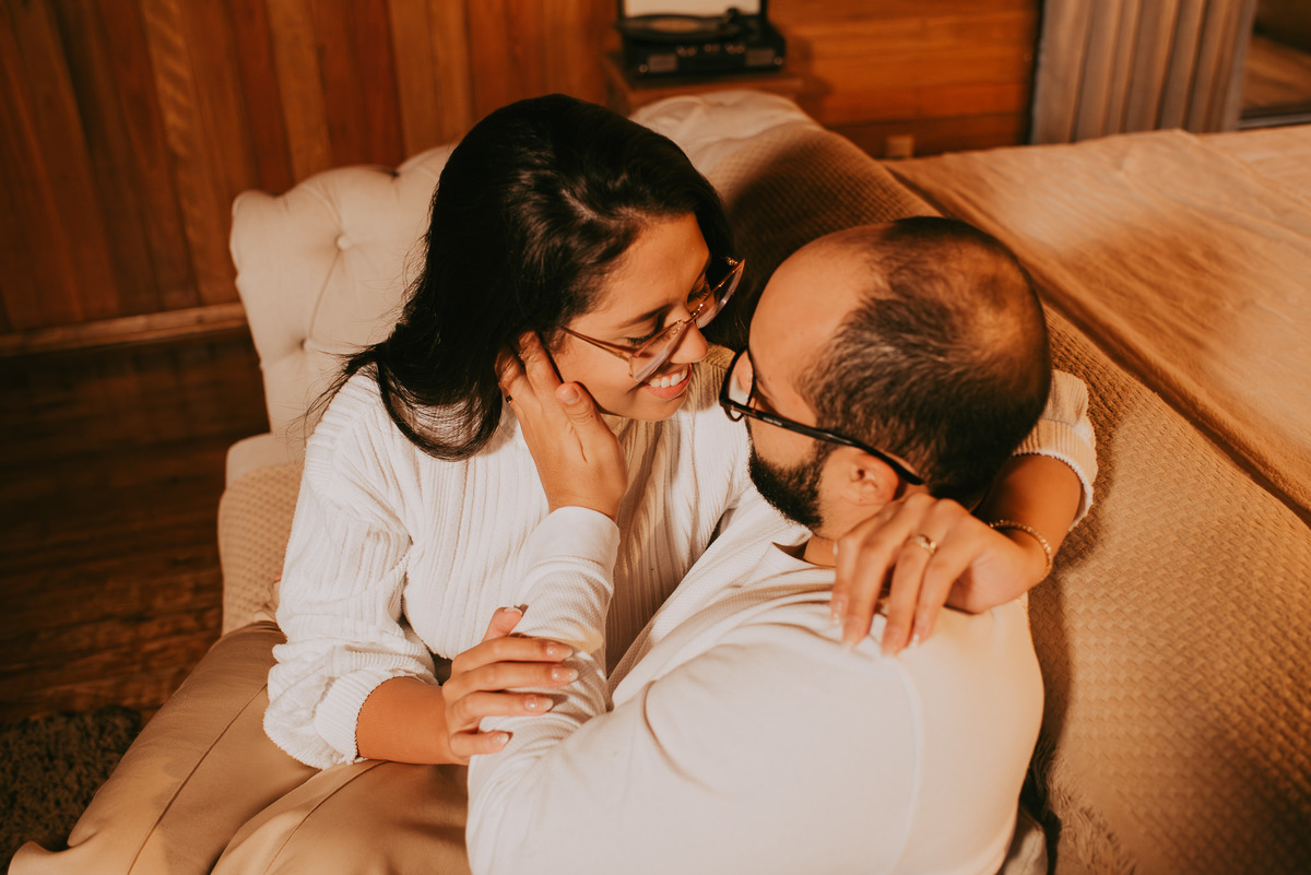 ensaio casal em lua de mel na pousada morada dos canyons, em praia grande SC, fotos de casais em chalé, dicas de hospedagens, hoteis de charme, viagem lua de mel , praia grande SC, Cambara do sul, parador cambara do sul, Discovery canyons, fotos de casal 