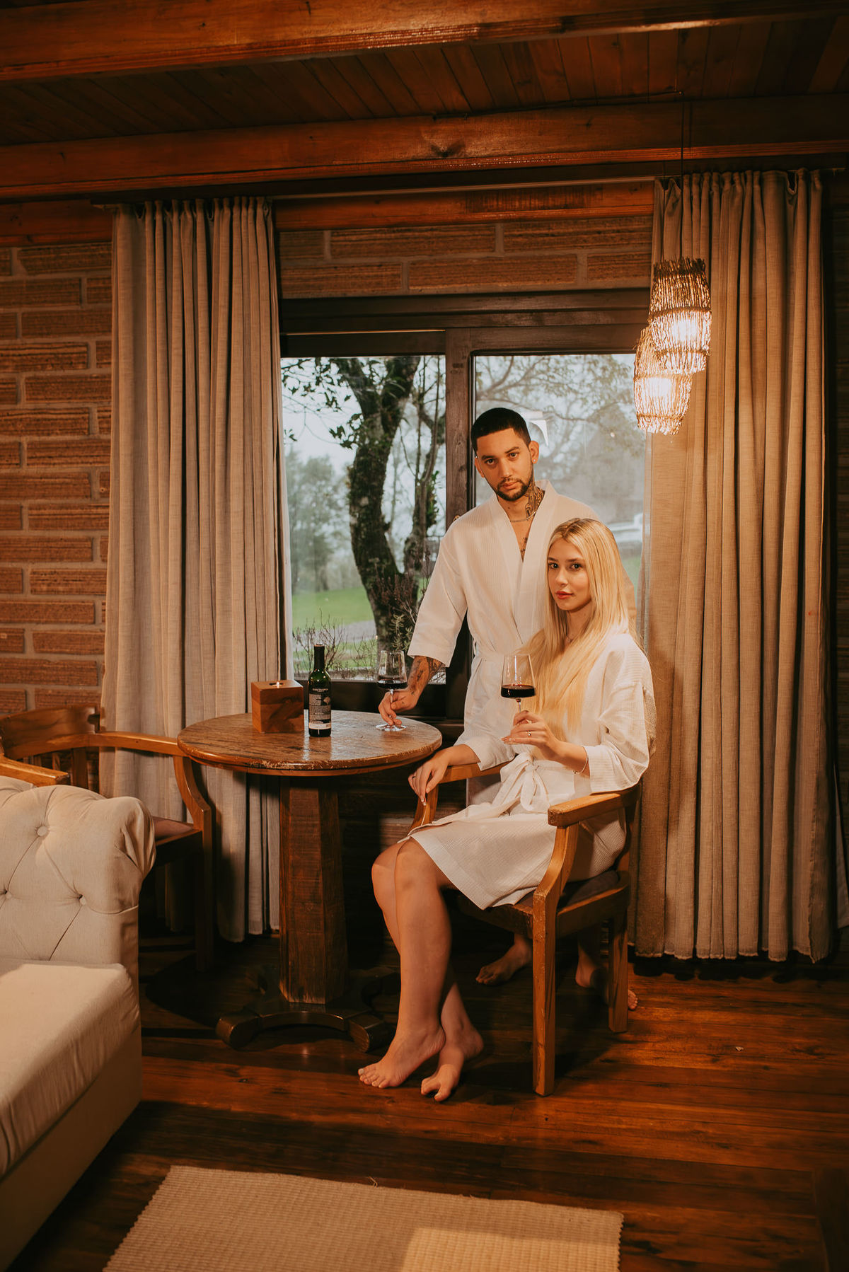 morada dos canyons, ensaio casal, chalé  morada dos canyons, fotos de casais, dicas de viagens , hotéis de charme, voo de balão, cambara do sul, Praia grande SC, Gramado RS, pedido de casamento surpresa