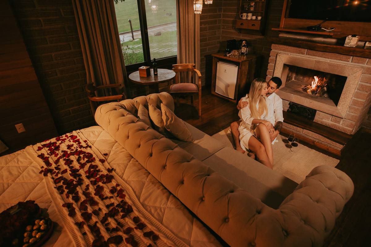 morada dos canyons, ensaio casal, chalé  morada dos canyons, fotos de casais, dicas de viagens , hotéis de charme, voo de balão, cambara do sul, Praia grande SC, Gramado RS, pedido de casamento surpresa