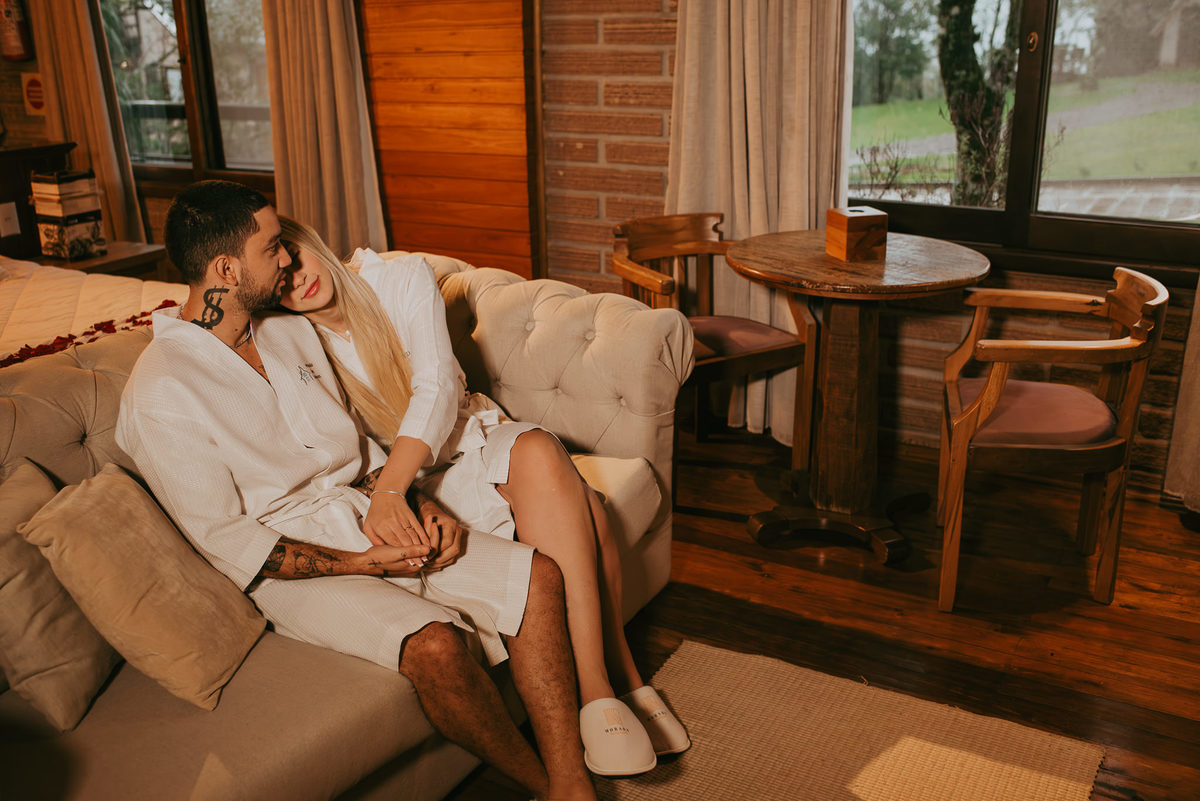 morada dos canyons, ensaio casal, chalé  morada dos canyons, fotos de casais, dicas de viagens , hotéis de charme, voo de balão, cambara do sul, Praia grande SC, Gramado RS, pedido de casamento surpresa