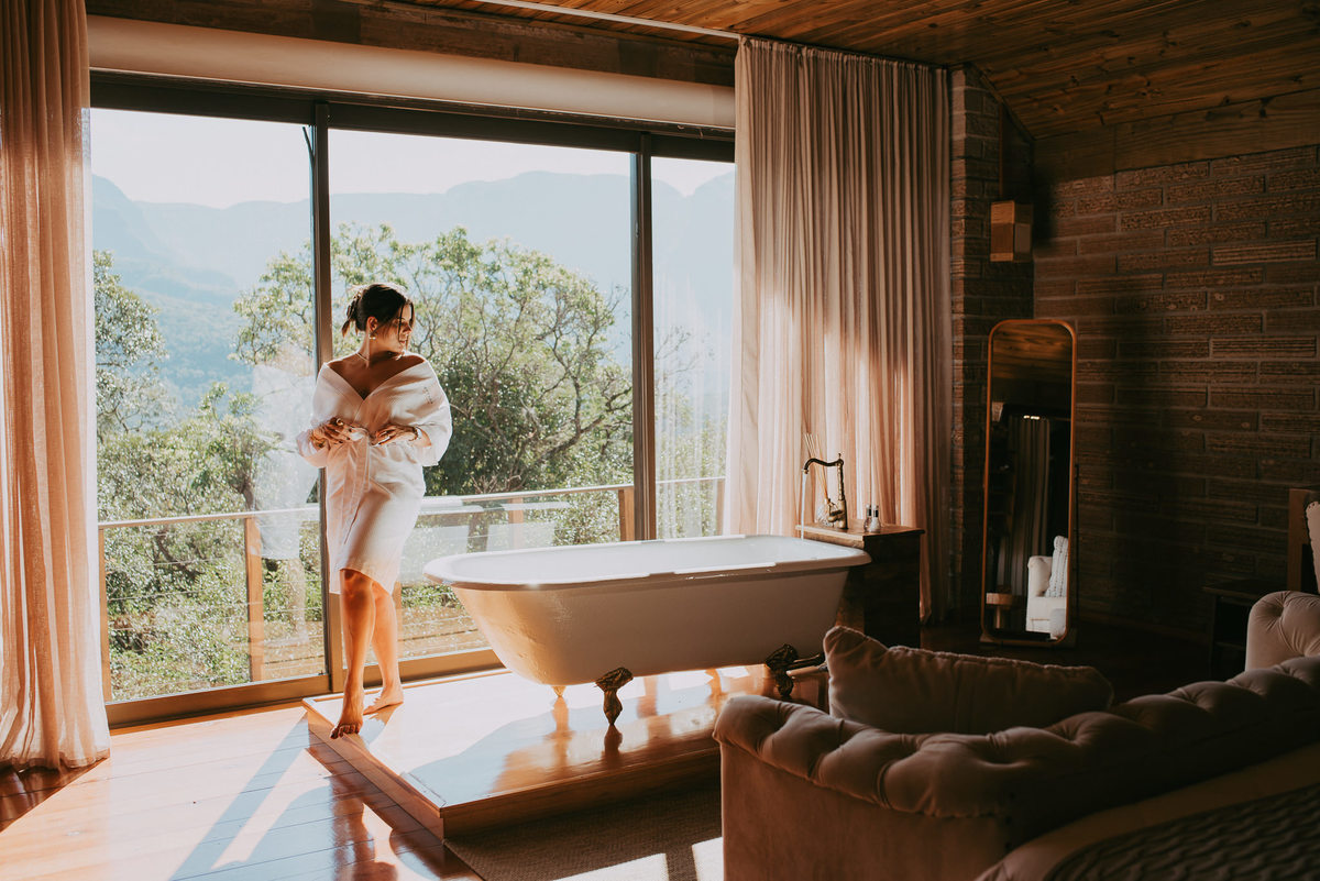 fotos femininas na casa 1 morada dos canyons, fotos de mulheres , dicas de poses, dicas de viagens , roteiros de viagens, morada dos canyons, Discovery canyons , reserva caeté, ensaio casal , fotógrafos de casamento , fotógrafos em santa Catarina