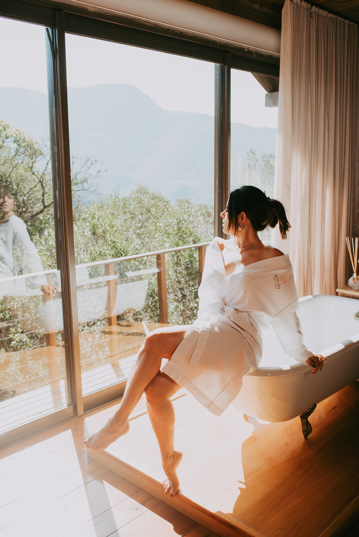 fotos femininas na casa 1 morada dos canyons, fotos de mulheres , dicas de poses, dicas de viagens , roteiros de viagens, morada dos canyons, Discovery canyons , reserva caeté, ensaio casal , fotógrafos de casamento , fotógrafos em santa Catarina