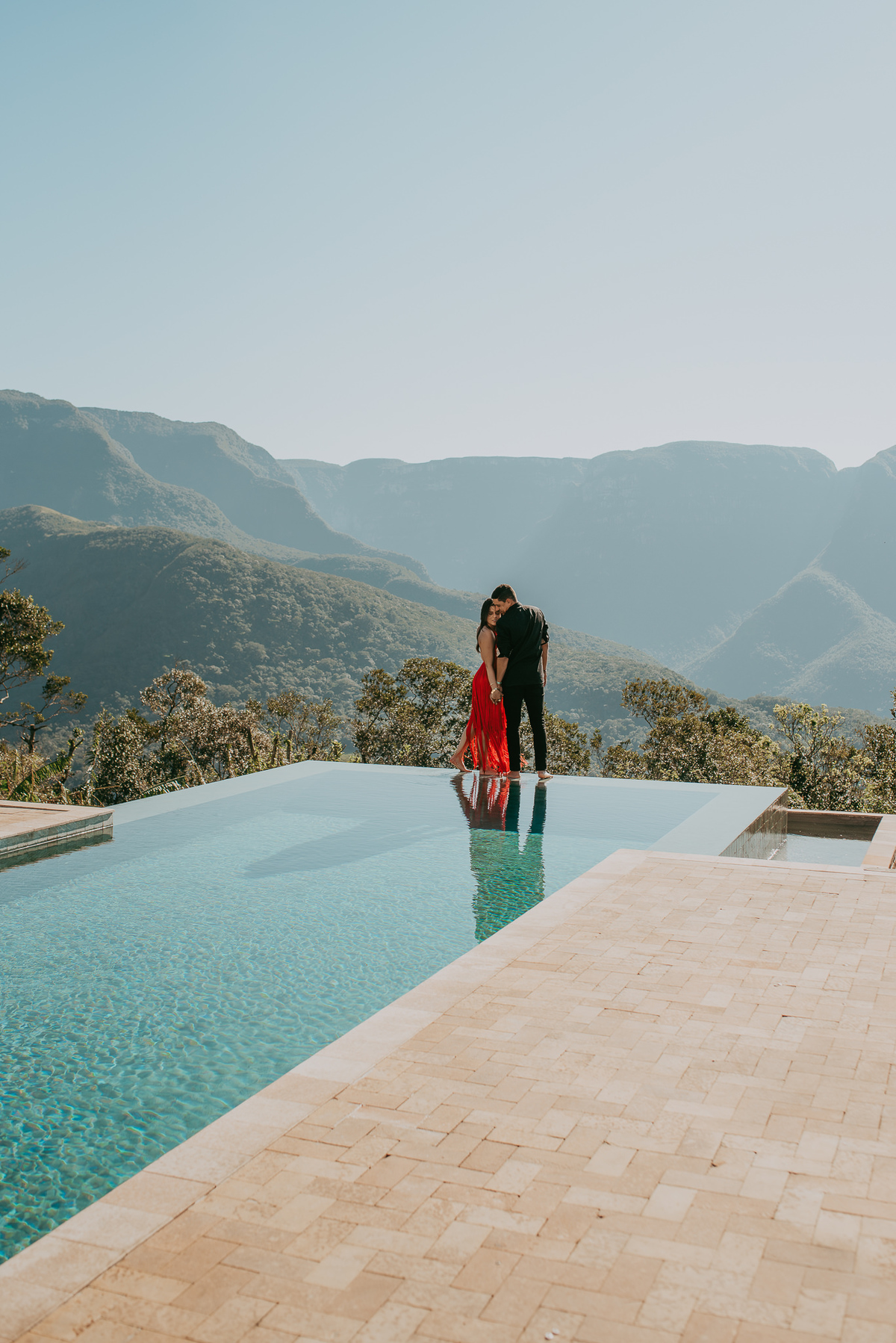 ensaio casal, lua de mel, viagem de casal, morada dos canyons, Discovery canyons, voo de balão, ensaio casal, fotos de casal, ensaio, pre wedding, pousada de charme, roteiro de viagem, piscina borda infinita, fotos de casais em piscina