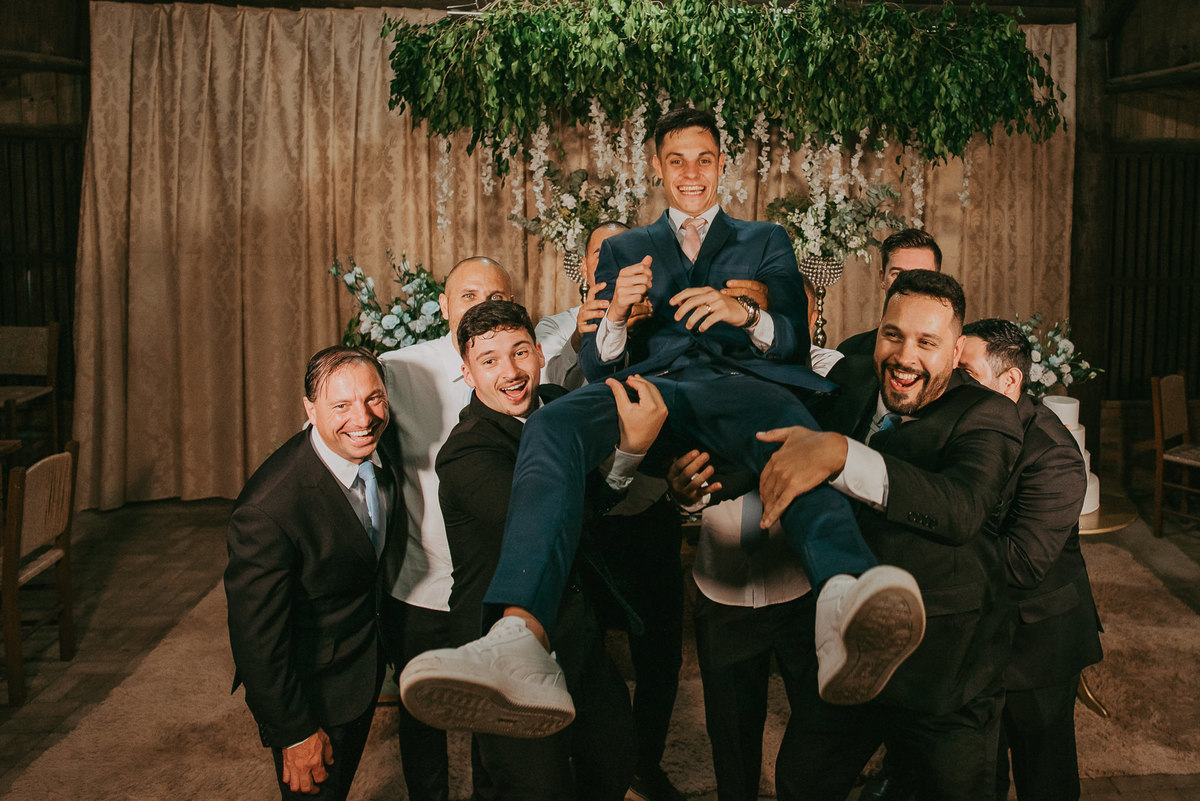 casamento, fotógrafos de casamento, making off da noiva, noivo, making of do noivo, vestido de noiva, morada dos canyons, casamento intimista, fotógrafos em praia grande SC santa Catarina, cidade dos canyons, anel de noivado, lua de mel, ensaio casal