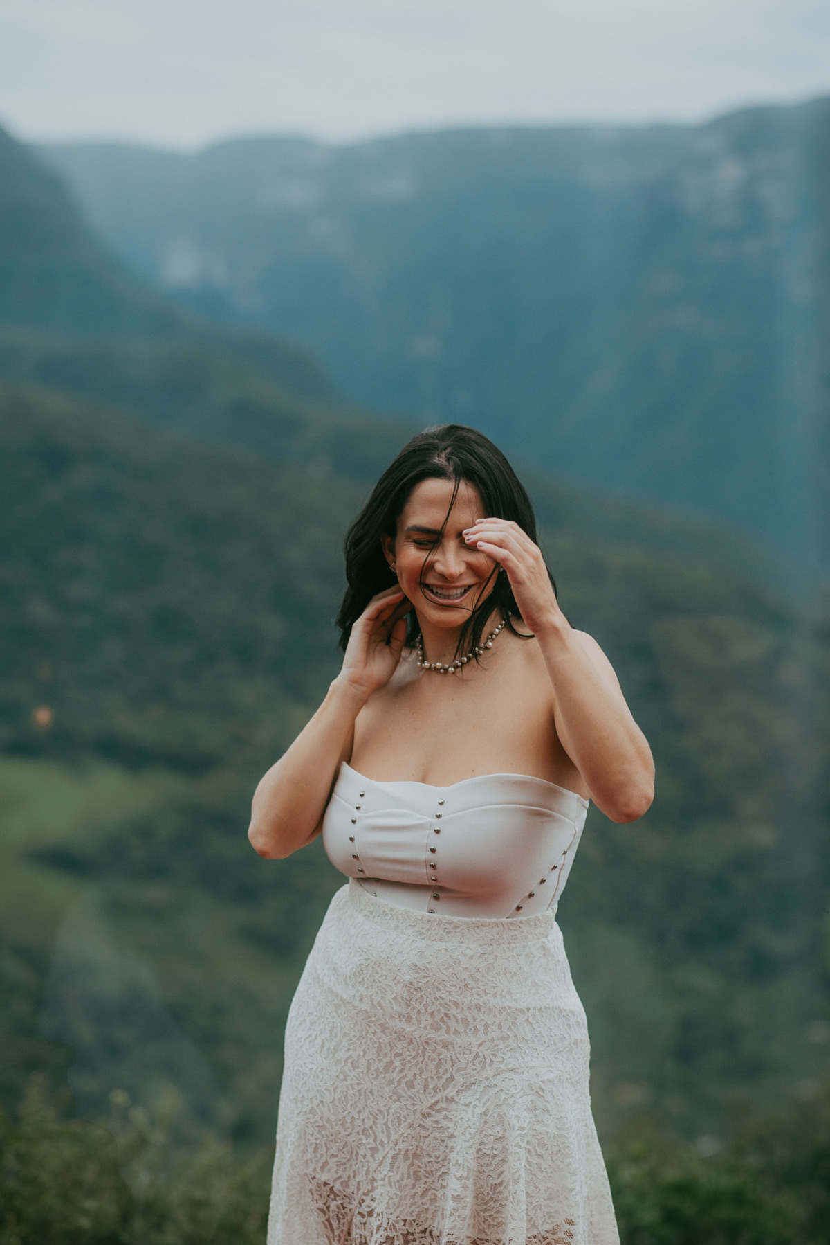 ensaio feminino na morada dos canyons, chalé 10 morada dos canyons , chalé 11 morada dos canyons, canyons , ensaio feminino , voo de balão, praia grande sc, turismo no sul , hoteis de charme, chales em santa catarina, ensaio casal , pacote mar de rosas