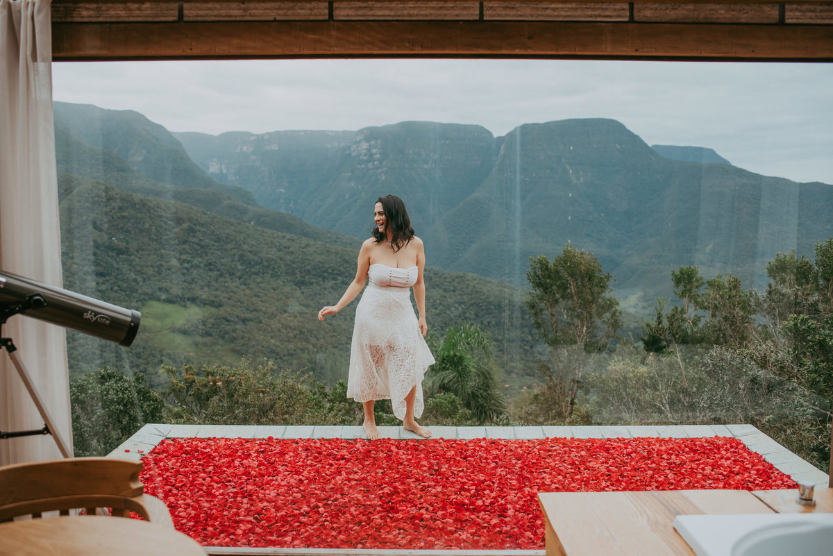 ensaio feminino na morada dos canyons, chalé 10 morada dos canyons , chalé 11 morada dos canyons, canyons , ensaio feminino , voo de balão, praia grande sc, turismo no sul , hoteis de charme, chales em santa catarina, ensaio casal , pacote mar de rosas