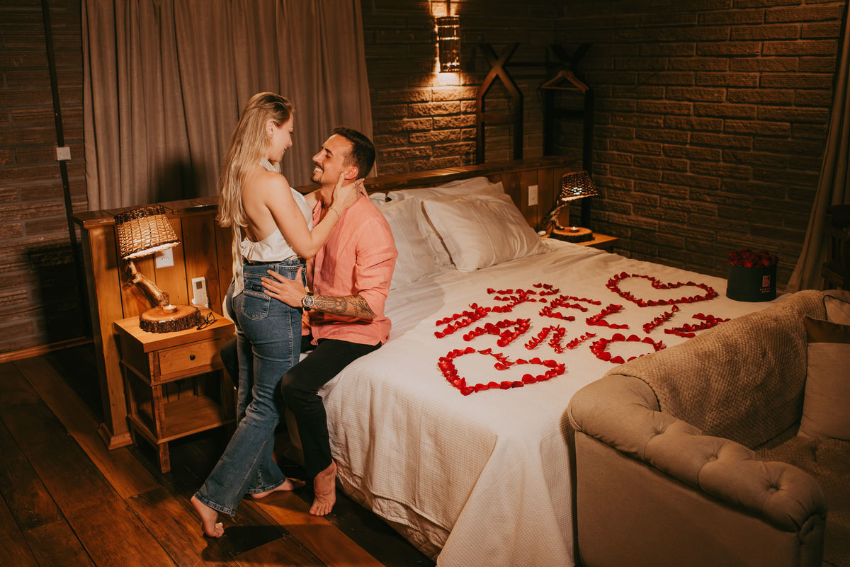 ensaio lua de mel, fotos 1 ano de namoro, viagem bodas , morada dos canyons, pedido de casamento, fotos com lareira