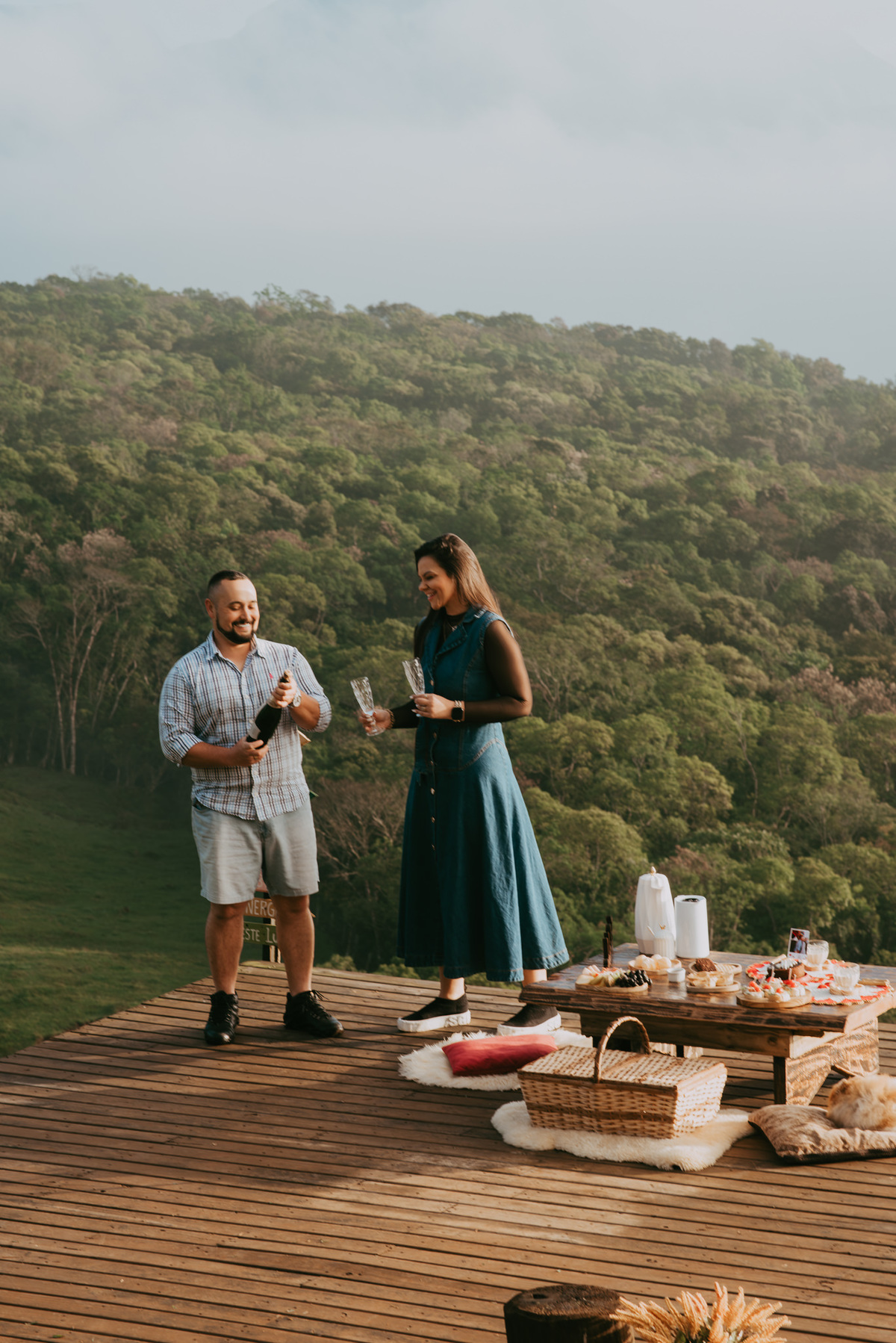 piquenique nos canyons, pásseio de balão, morada dos canyons, encosta dos canyons, fotógrafos de casamento, ensaio casal, fotógrafos de casamento, praia grande SC, fotos no nascer do sol, dicas de viagens, lua de mel, pedido de casamento, serra, canyons