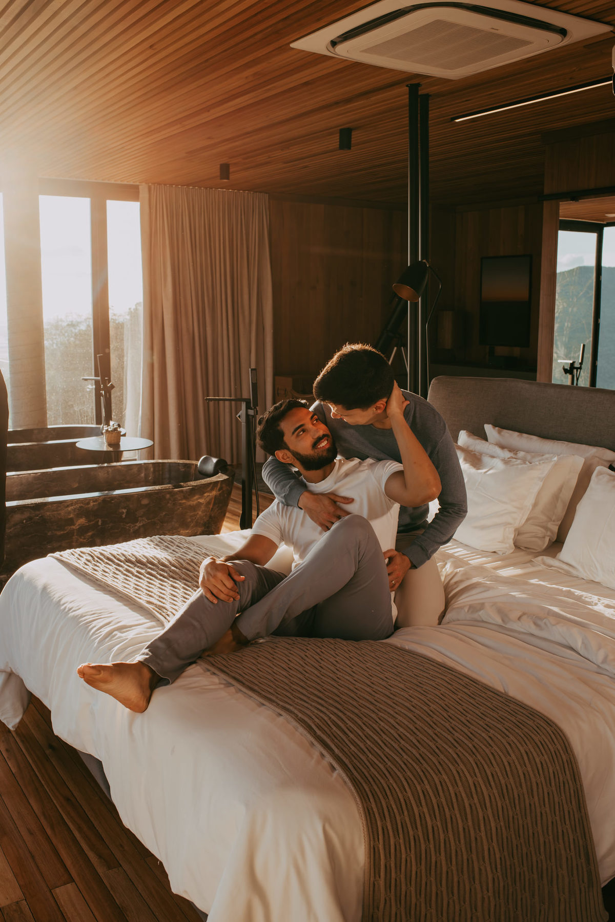 ensaio lgbt, morada dos canyons, ensaio casal. fotos de casal, ensaio fotográfico, fotógrafos em praia grande SC, lugares incríveis, dicas de viagens, pre wedding, casamento lgbt, suite 2