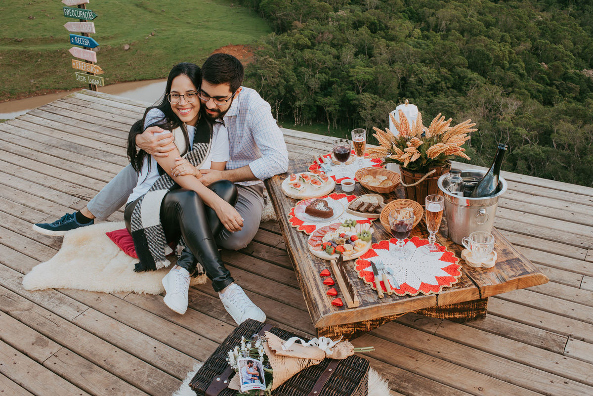 ensaio fotográfico de um casal , pedido de casamento, piquenique nos canyons, encosta dos canyons 