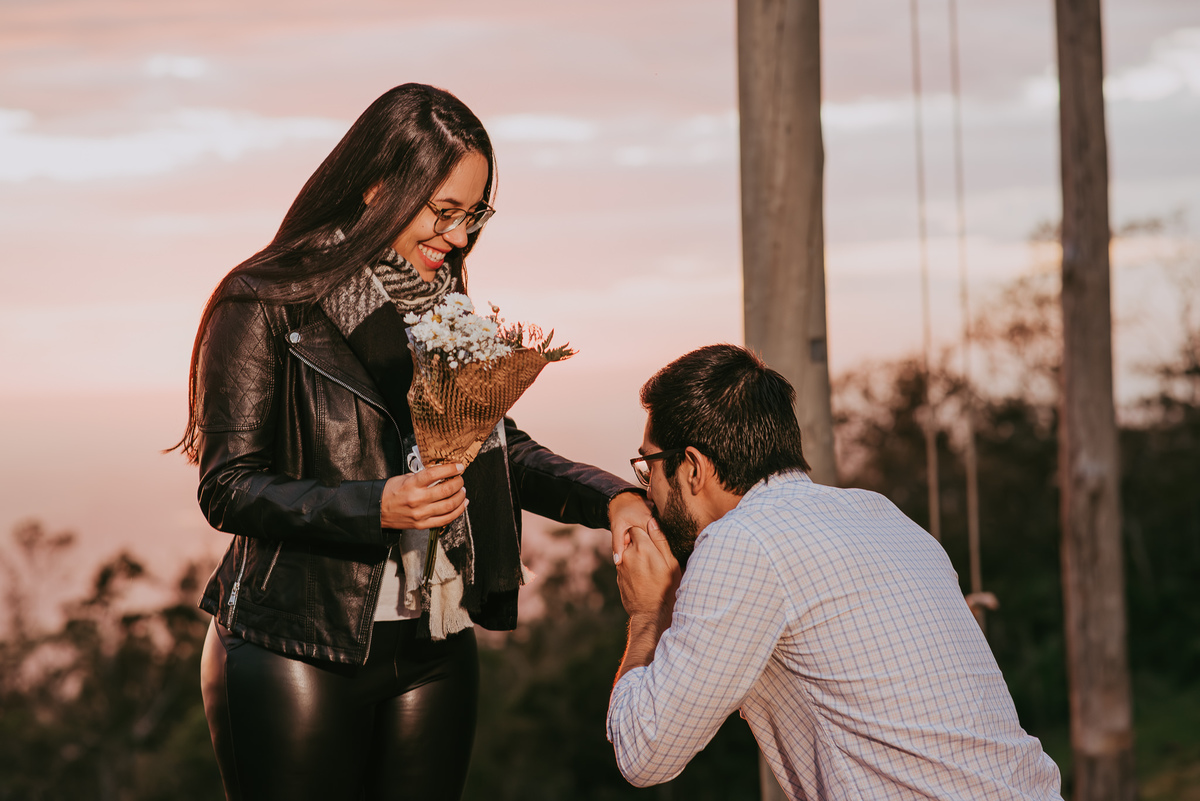 pedido de casamento na encosta dos canyons em praia grande sc, morada dos canyons, piquenique, ensaio casal, fotógrafos em praia grande SC, pedido de noivado, fotos de noivado,  pedido de casamento no balão de ar quente , ensaio fotográfico, casamento