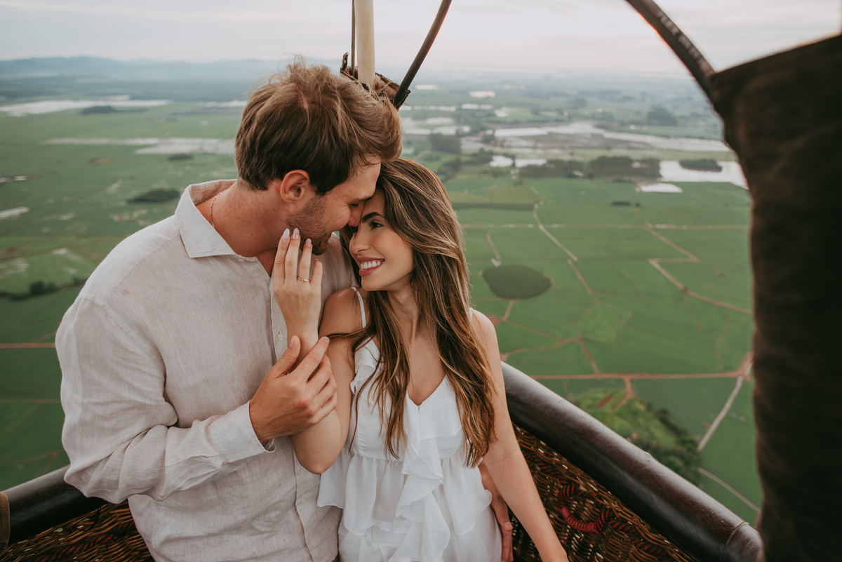 decolagem de balões , pedido de casamento, ensaio casal, lua de mel, viagem, santa Catarina, praia grande SC, jp balonismo, balão de coração, ensaio fotográfico em passeio de balão, passeio de balão de ar quente, morada dos canyons, anel de noivado, deus