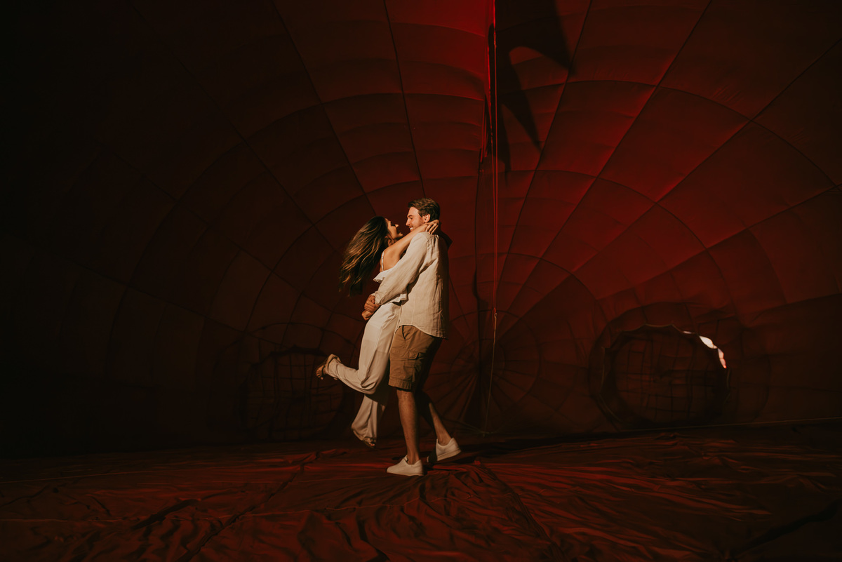 decolagem de balões , pedido de casamento, ensaio casal, lua de mel, viagem, santa Catarina, praia grande SC, jp balonismo, balão de coração, ensaio fotográfico em passeio de balão, passeio de balão de ar quente, morada dos canyons, anel de noivado, deus