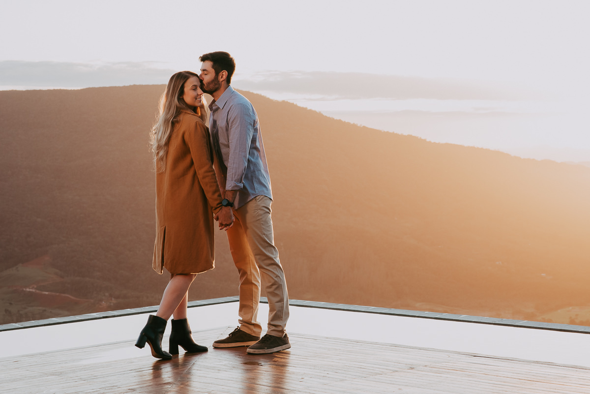 foto de um casal na suite 2 do morada spa , morada dos canyons , ensaio pre wedding , pre casamento 
