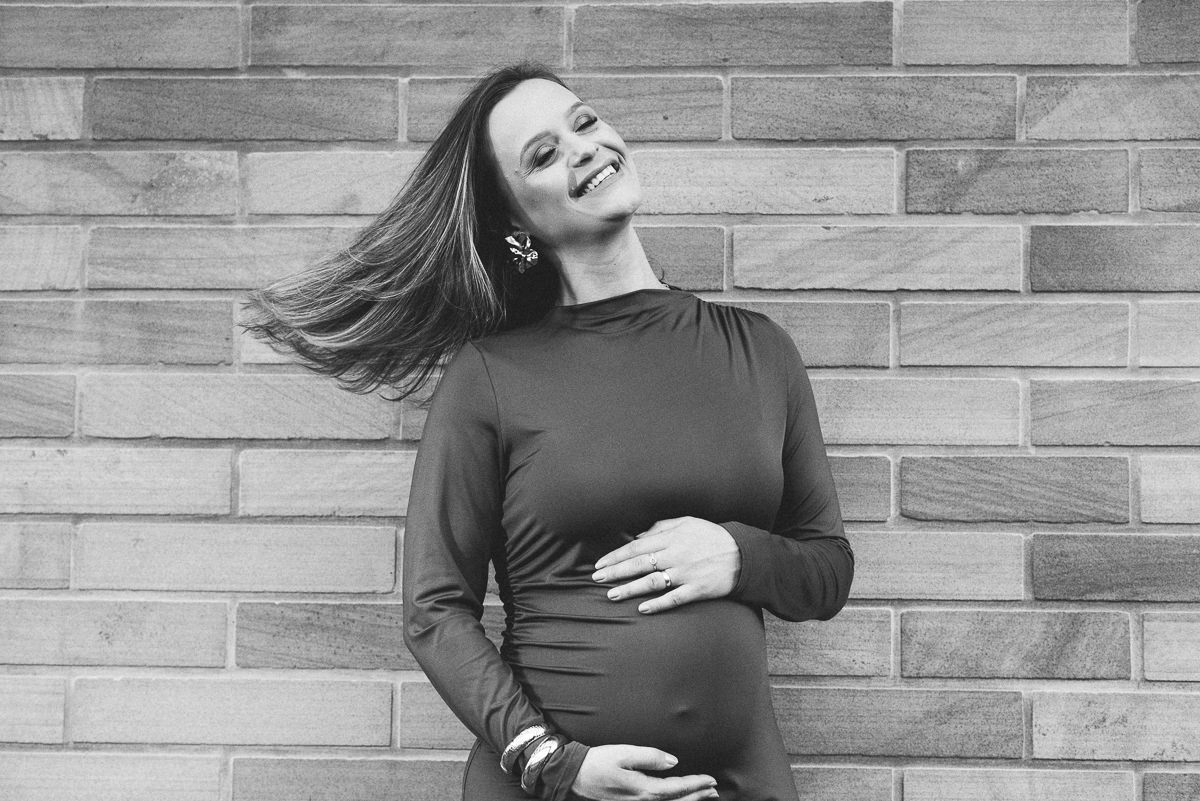 A pousada Mirador da Montanha, em Praia Grande SC, é o palco dos nossos ensaios gestantes, sempre com foco na espontaneidade e no afeto.