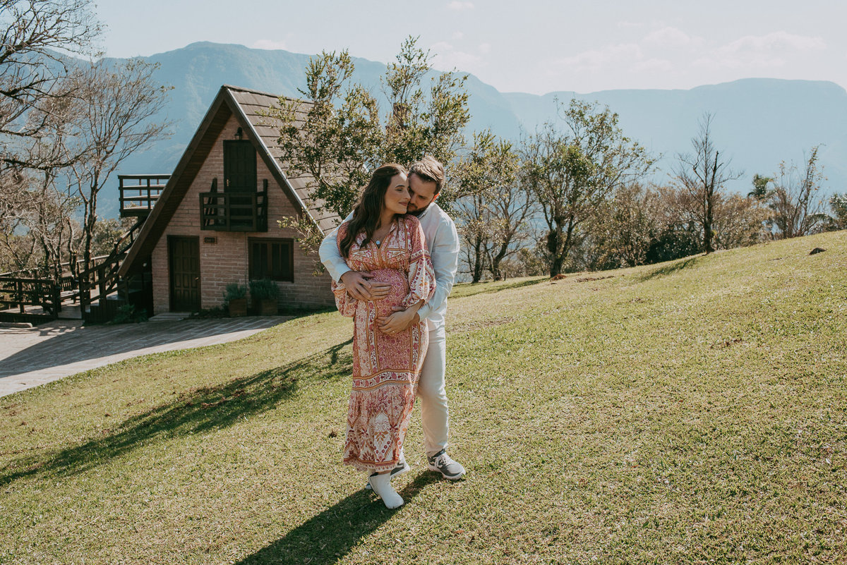 Ensaio de grávida no Chalé 9 da Morada dos Canyons, em SC.