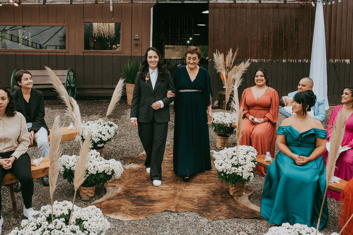 O casamento intimista da Nayra e da Bruna emocionou a todos