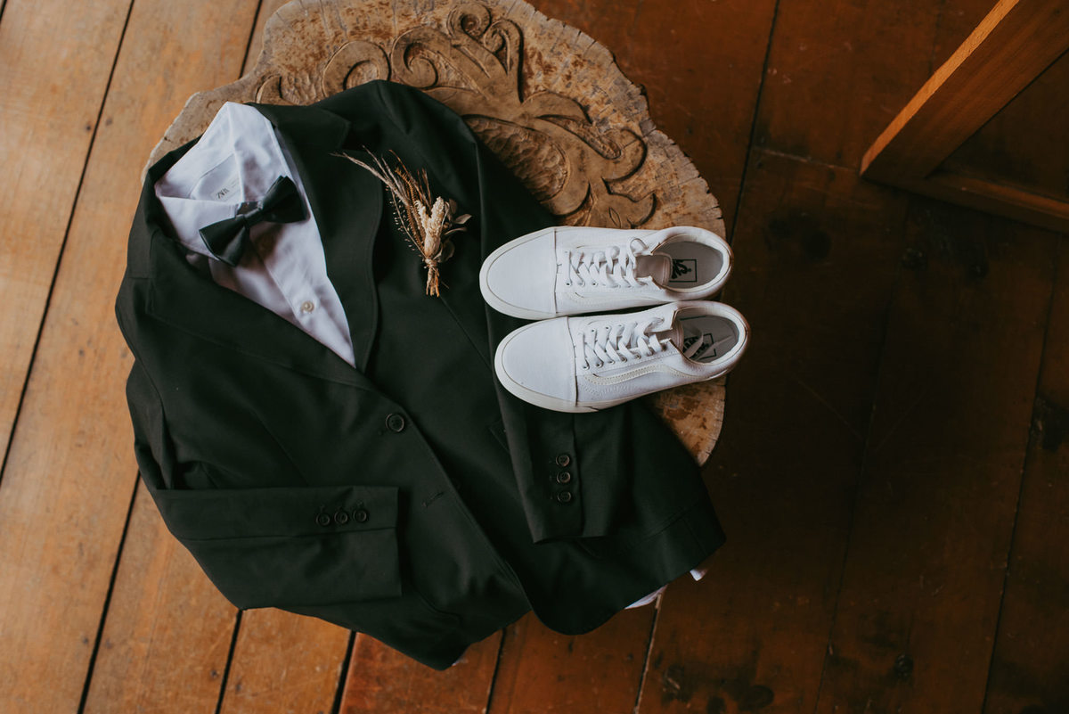 Um casamento intimista que começou com carinho desde os bastidores.