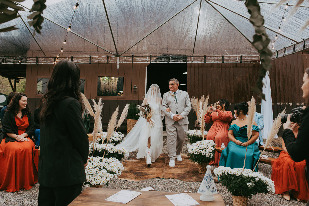 O tempo nublado trouxe poesia ao dia mais esperado