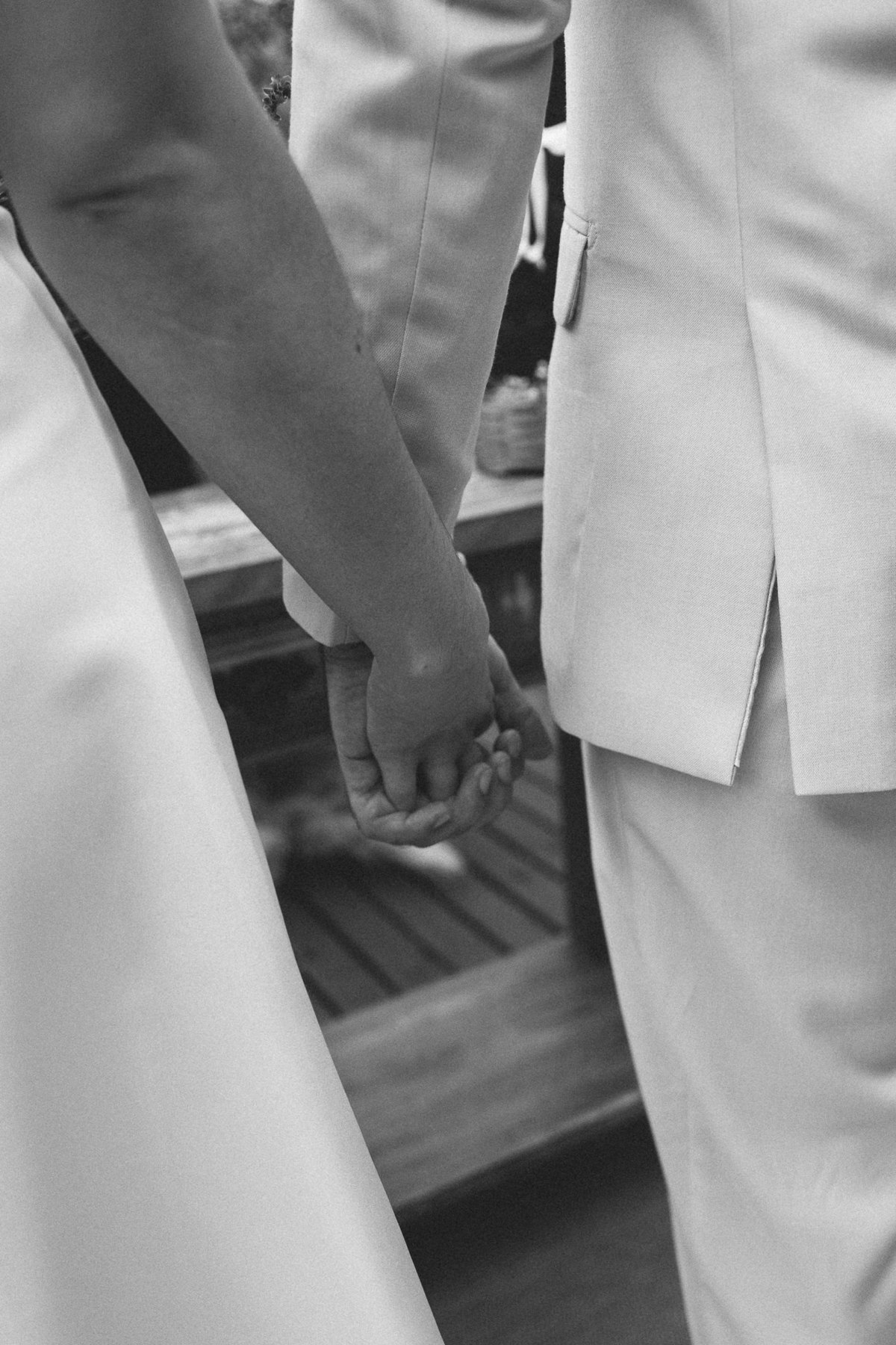 Casamento intimista na Morada dos Canyons, onde cada momento foi vivido com verdade e registrado com sensibilidade.