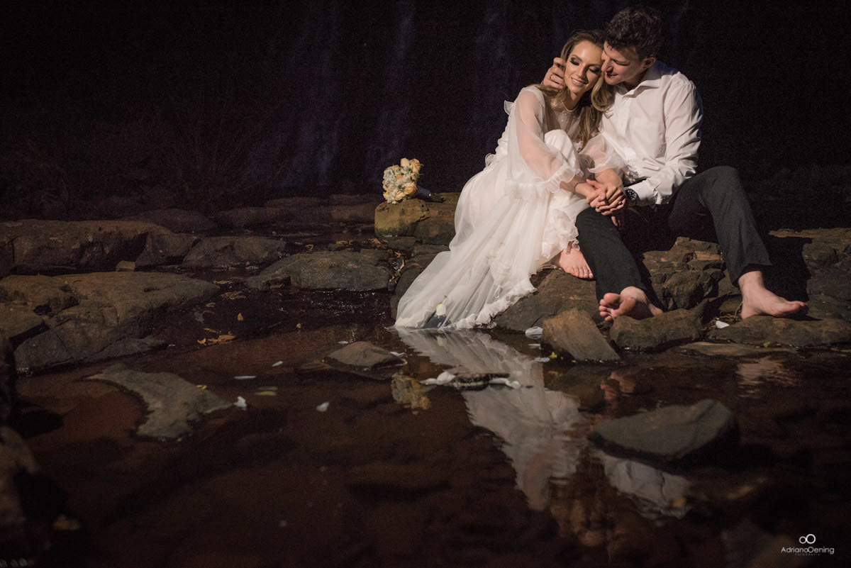 foto de casal na cachoeira