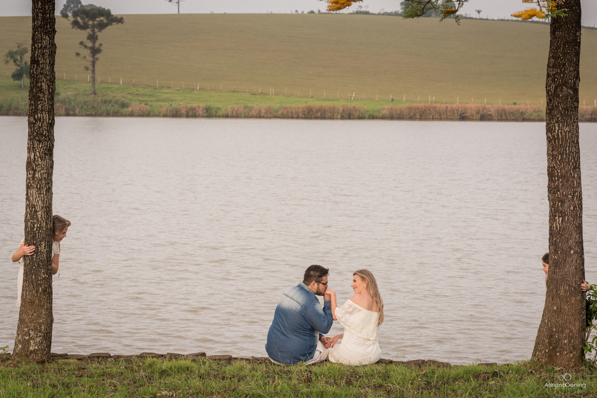 pré-casamento ao lado das filhas