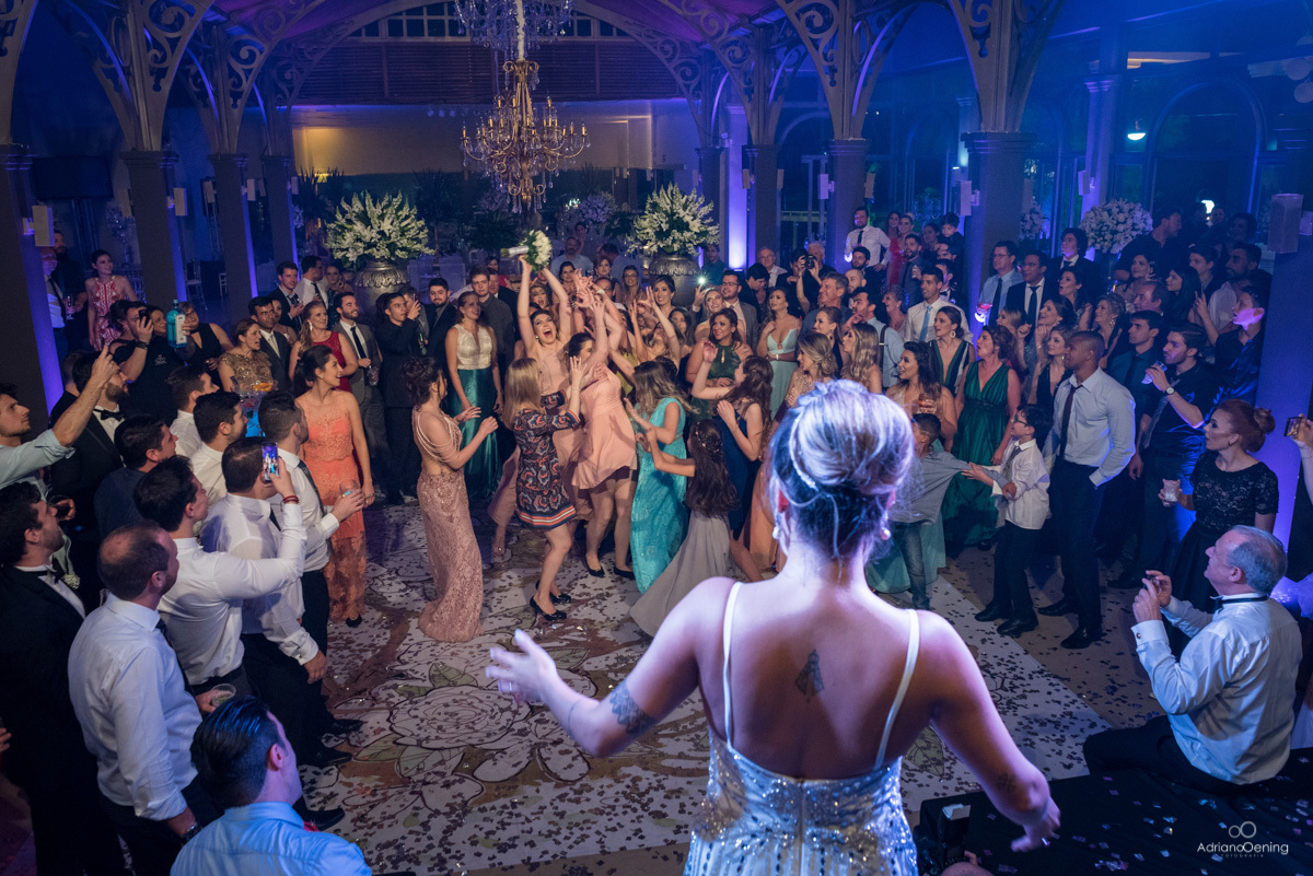 hora de jogar o buquê