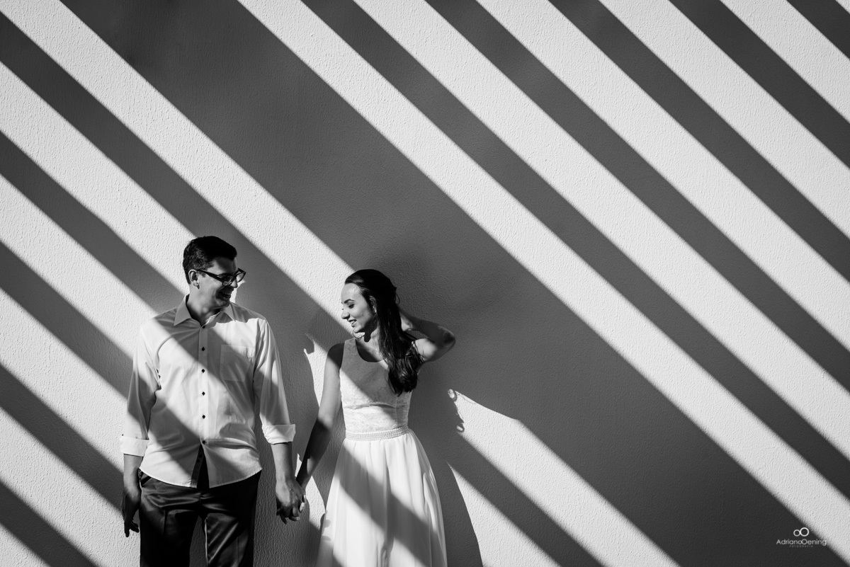 linhas e preto branco lindo no ensaio pre-casamento