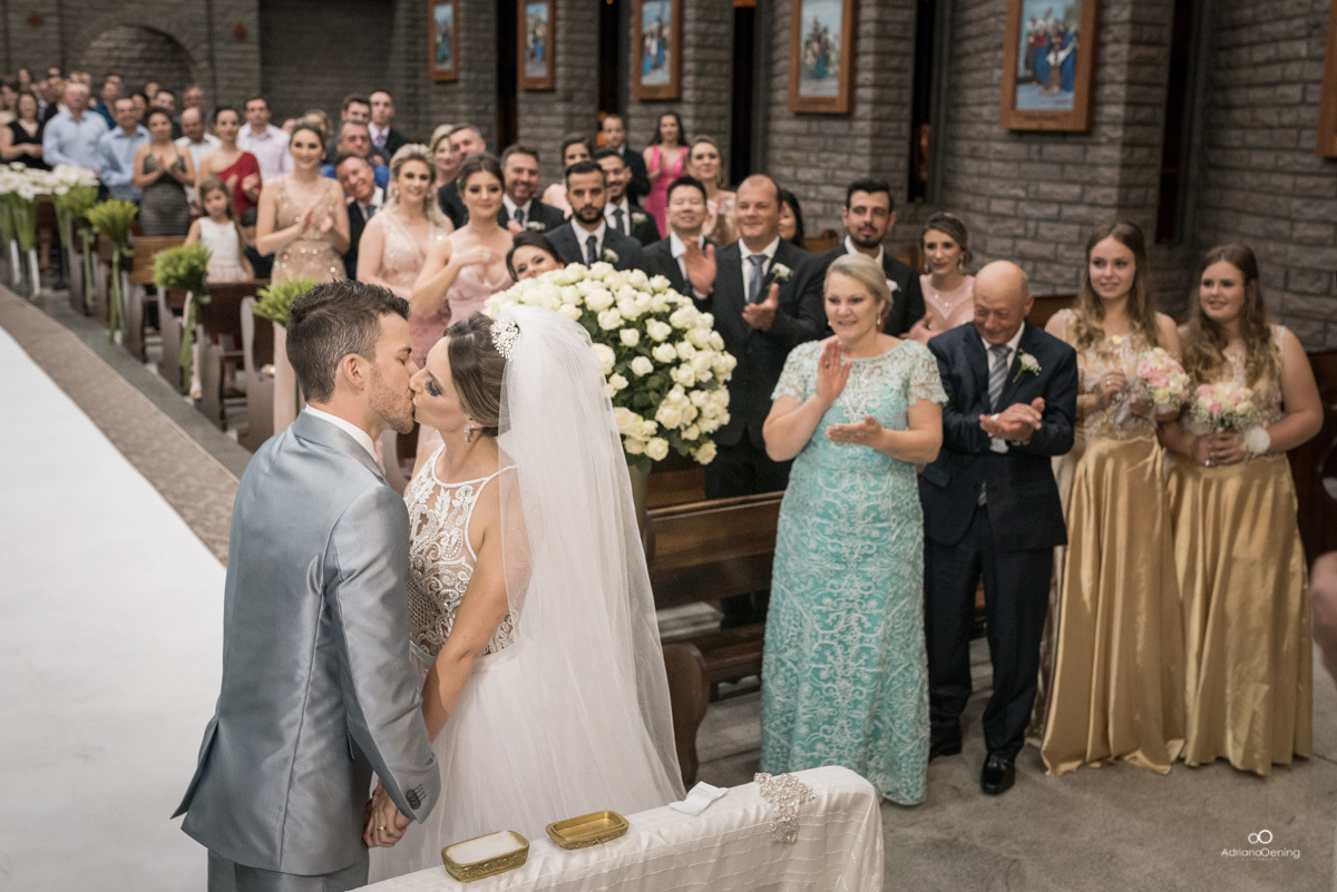 Casamento de Fabricia e Sandro em Francisco Beltrao Pr pelo fotografo de casamento Adriano Oening
