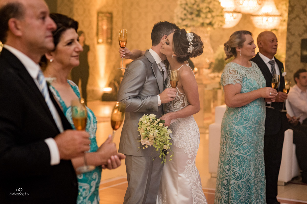 Casamento de Fabricia e Sandro em Francisco Beltrao Pr pelo fotografo de casamento Adriano Oening