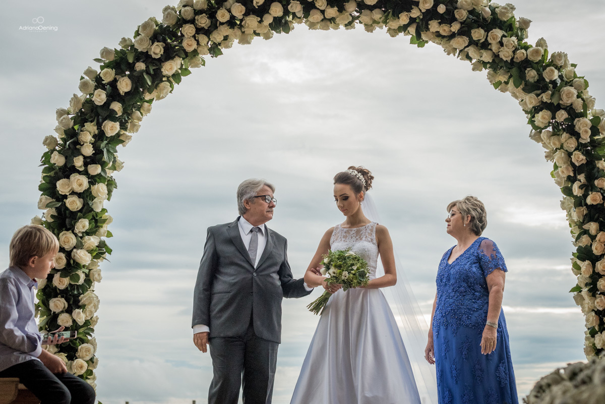 Branco Pr do casal Caroline e Cezar pelo Fotografo de casamento Adriano Oening