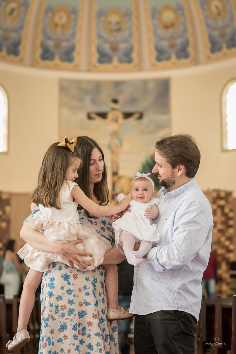 Batizado da Laura Matiotti na cidade de São Lourenço Sc pelo fotografo de família Adriano Oening 