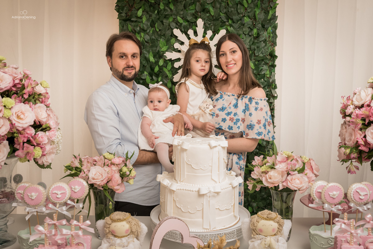 Batizado da Laura Matiotti na cidade de São Lourenço Sc pelo fotografo de família Adriano Oening 
