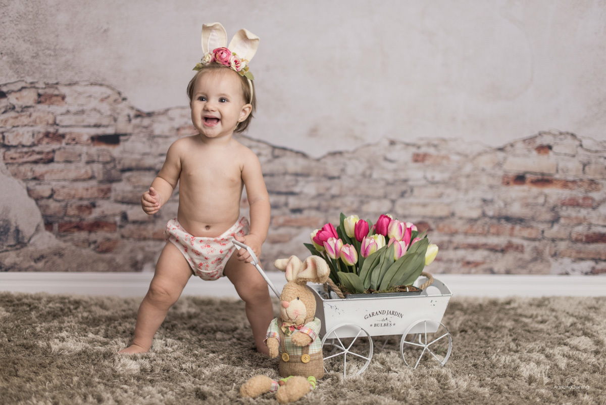 Ensaio temático de Páscoa no estúdio fotográfico Adriano Oening Fotografia