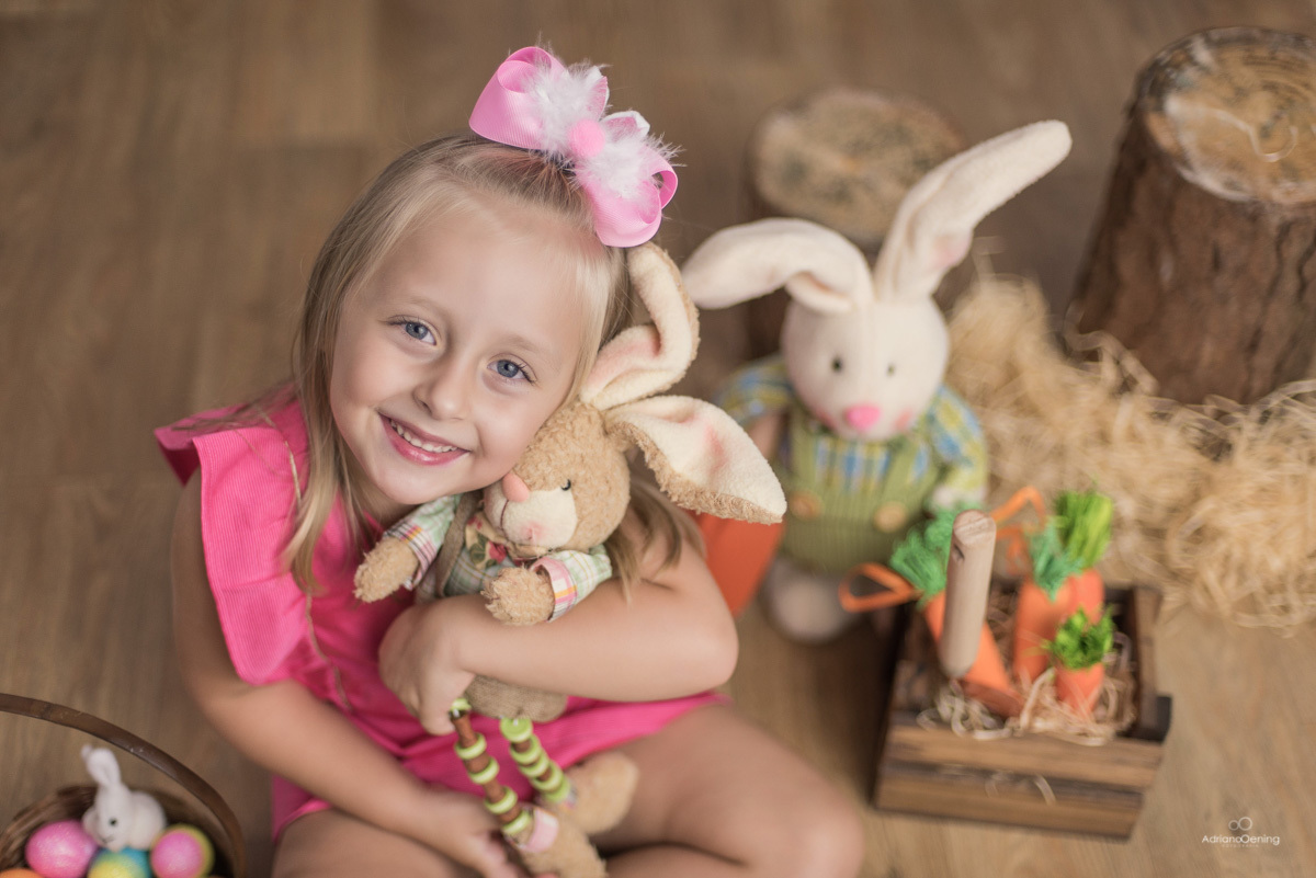 Ensaio temático de Páscoa no estúdio fotográfico Adriano Oening Fotografia