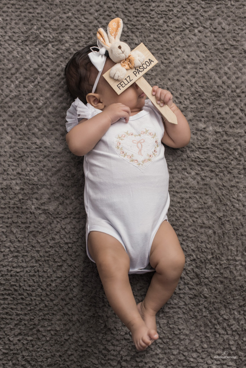 Ensaio temático de Páscoa no estúdio fotográfico Adriano Oening Fotografia