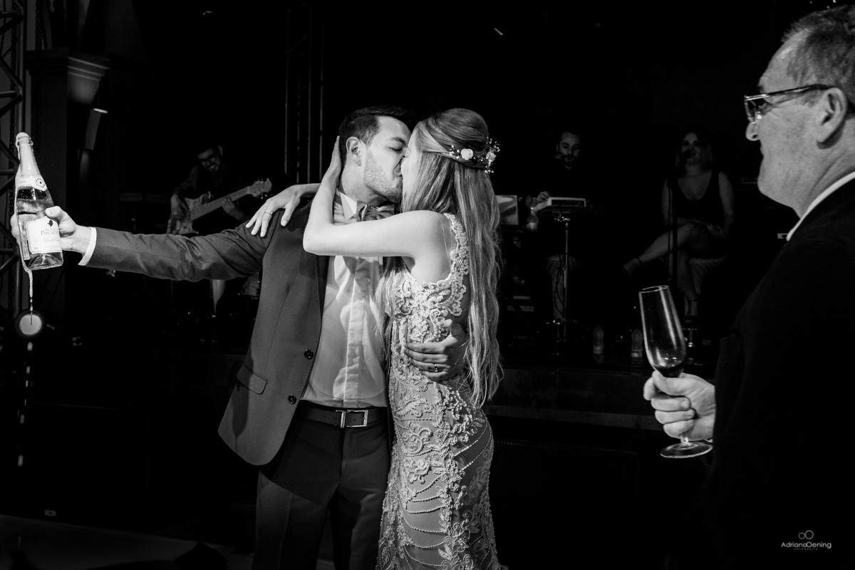Casamento de Tainá e Eduardo no Urio Park em Marmeleiro Pr pelo fotógrafo Adriano Oening