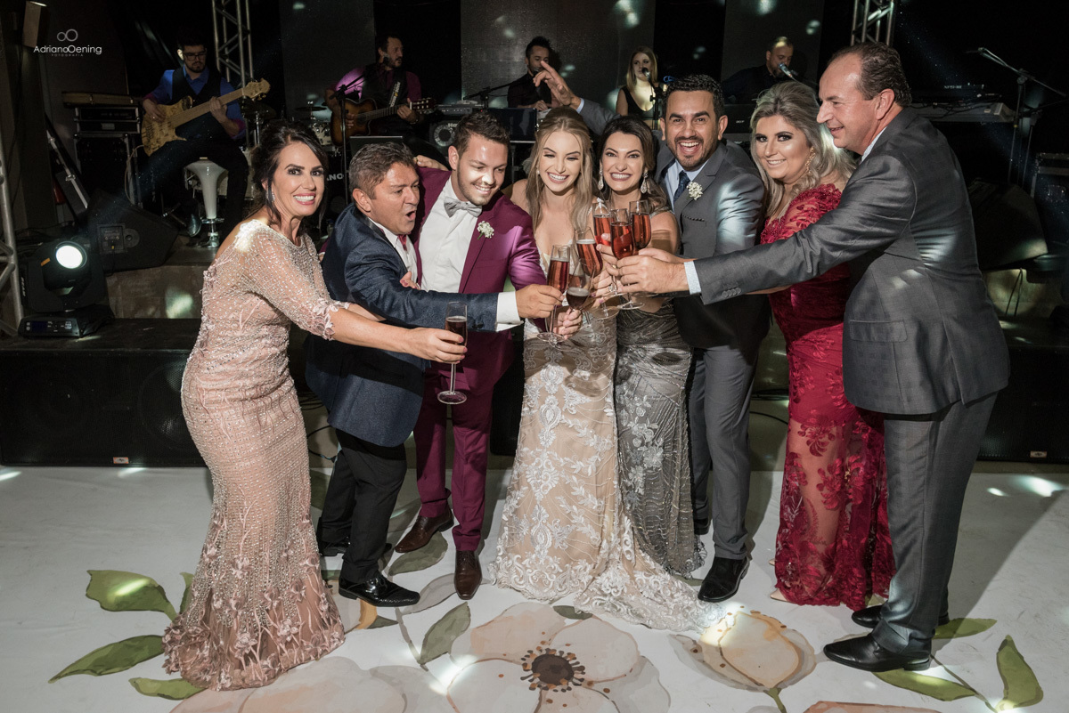 Casamento de Tainá e Eduardo no Urio Park em Marmeleiro Pr pelo fotógrafo Adriano Oening