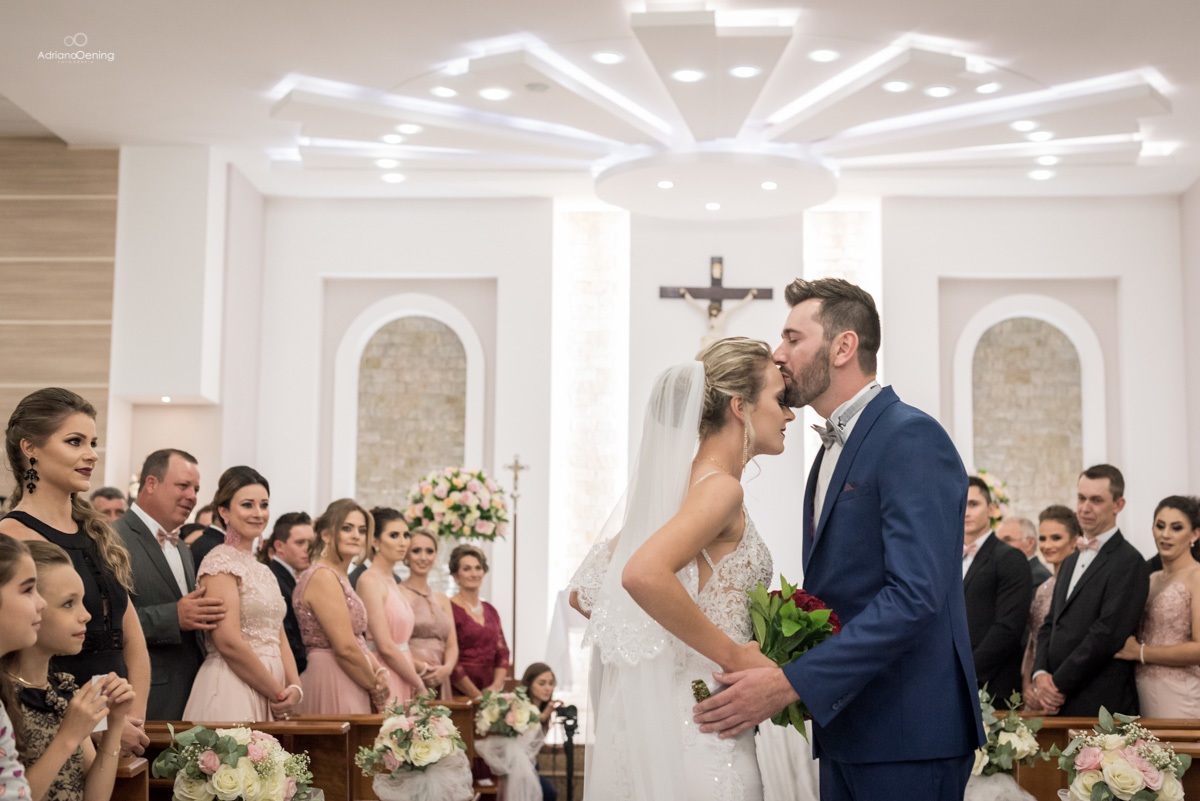Casamento de Renata e Bruno na Cidade de Francisco Beltrao Pr pelas lentes do fotografo Adriano Oening
