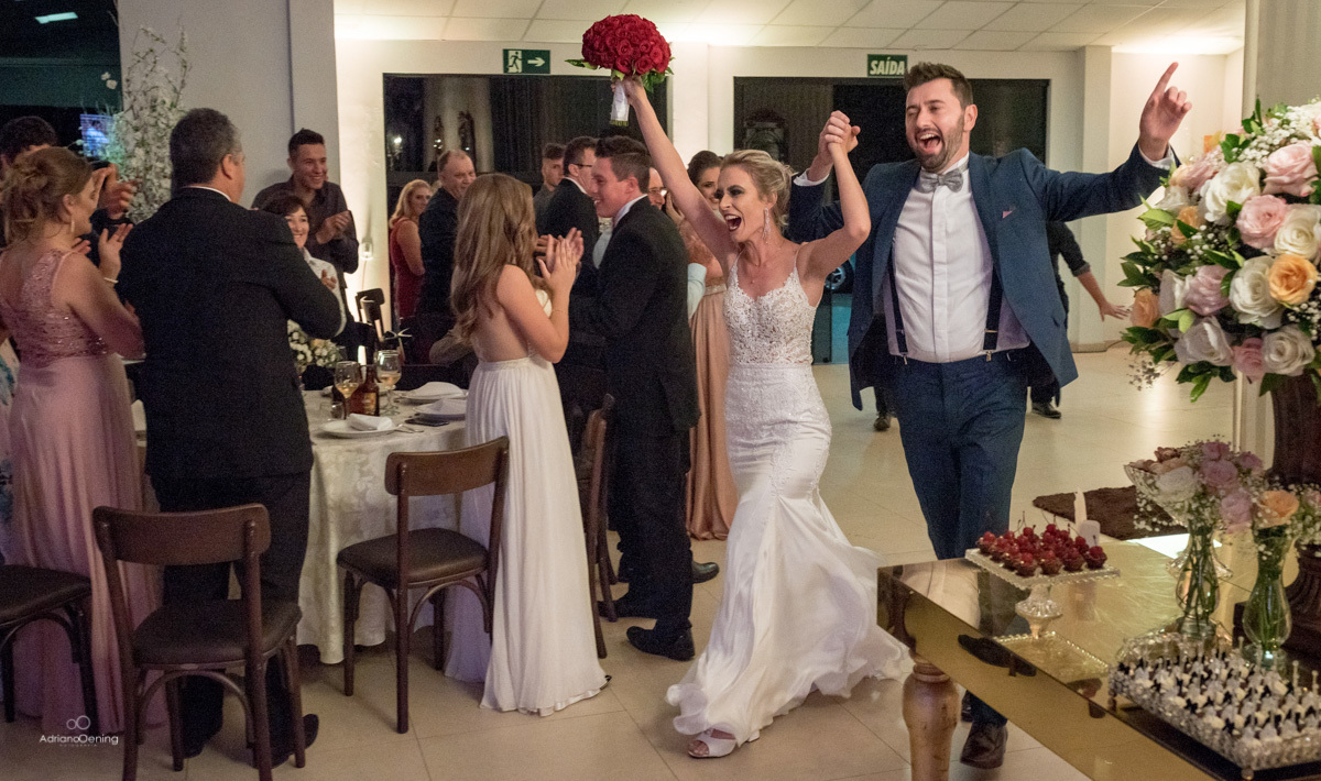 Casamento de Renata e Bruno na Cidade de Francisco Beltrao Pr pelas lentes do fotografo Adriano Oening