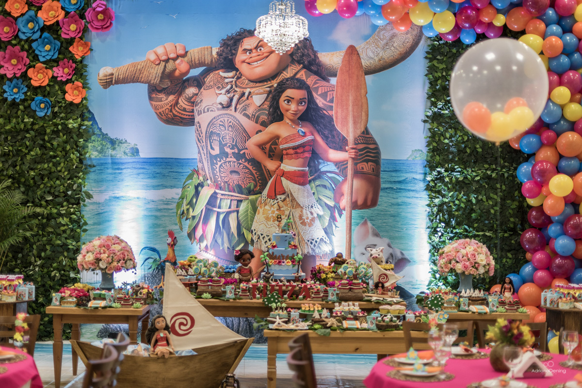 Festa da Luiza no Buffet Alegria em Francisco Beltrao pr pelo fotografo Adriano Oening 