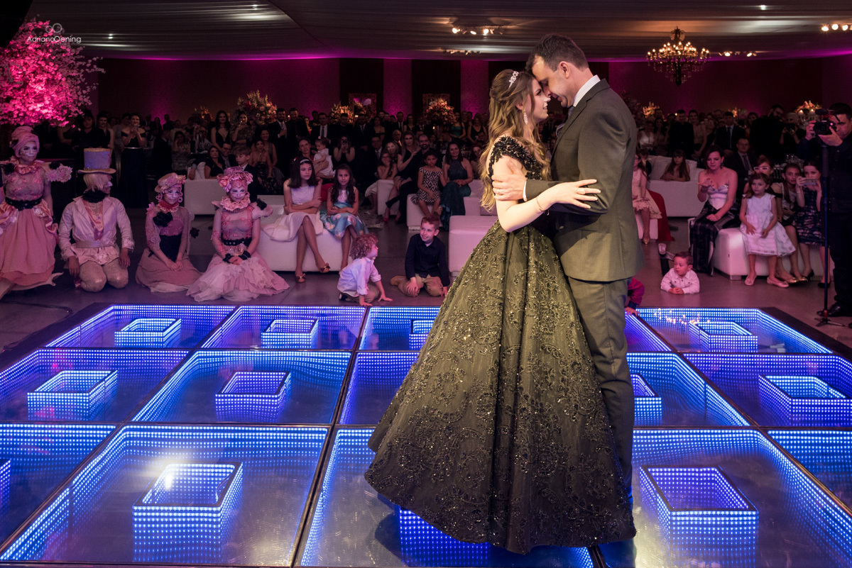 Festa de 15 anos da Valentina na cidade de Mangueirinha por Adriano Oening