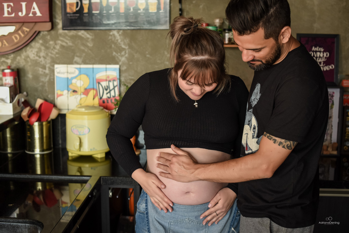 ensaio de gestante no estilo life still em casa por Adriano Oening Fotografia