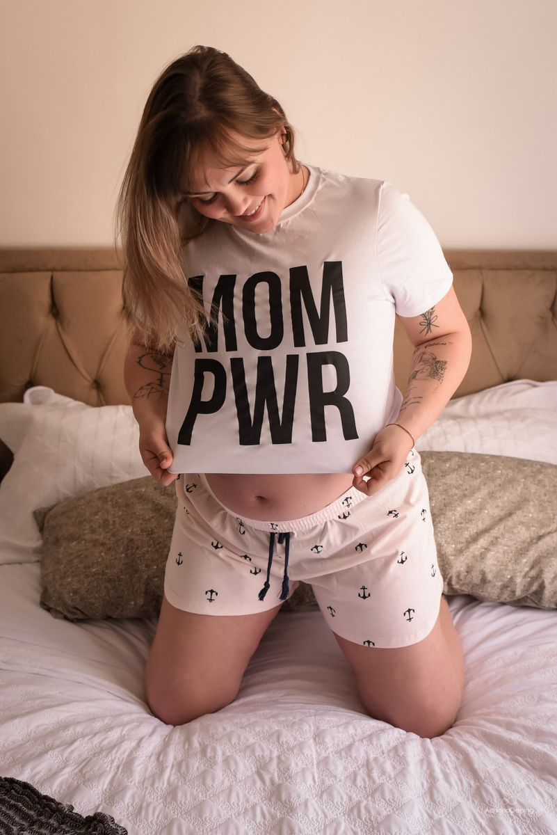 ensaio de gestante no estilo life still em casa por Adriano Oening Fotografia