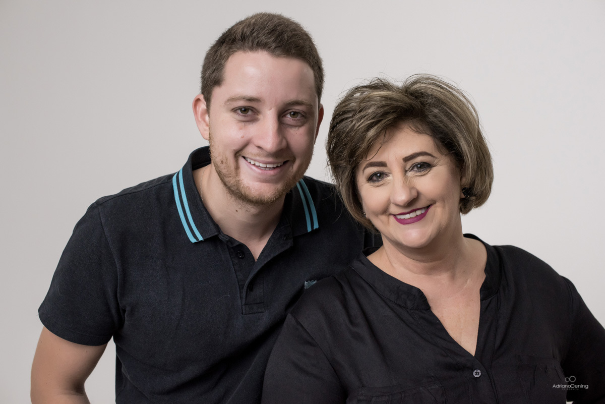 Ensaio em familia no estudio fotografico de Adriano Oening em Francisco Beltrao Pr