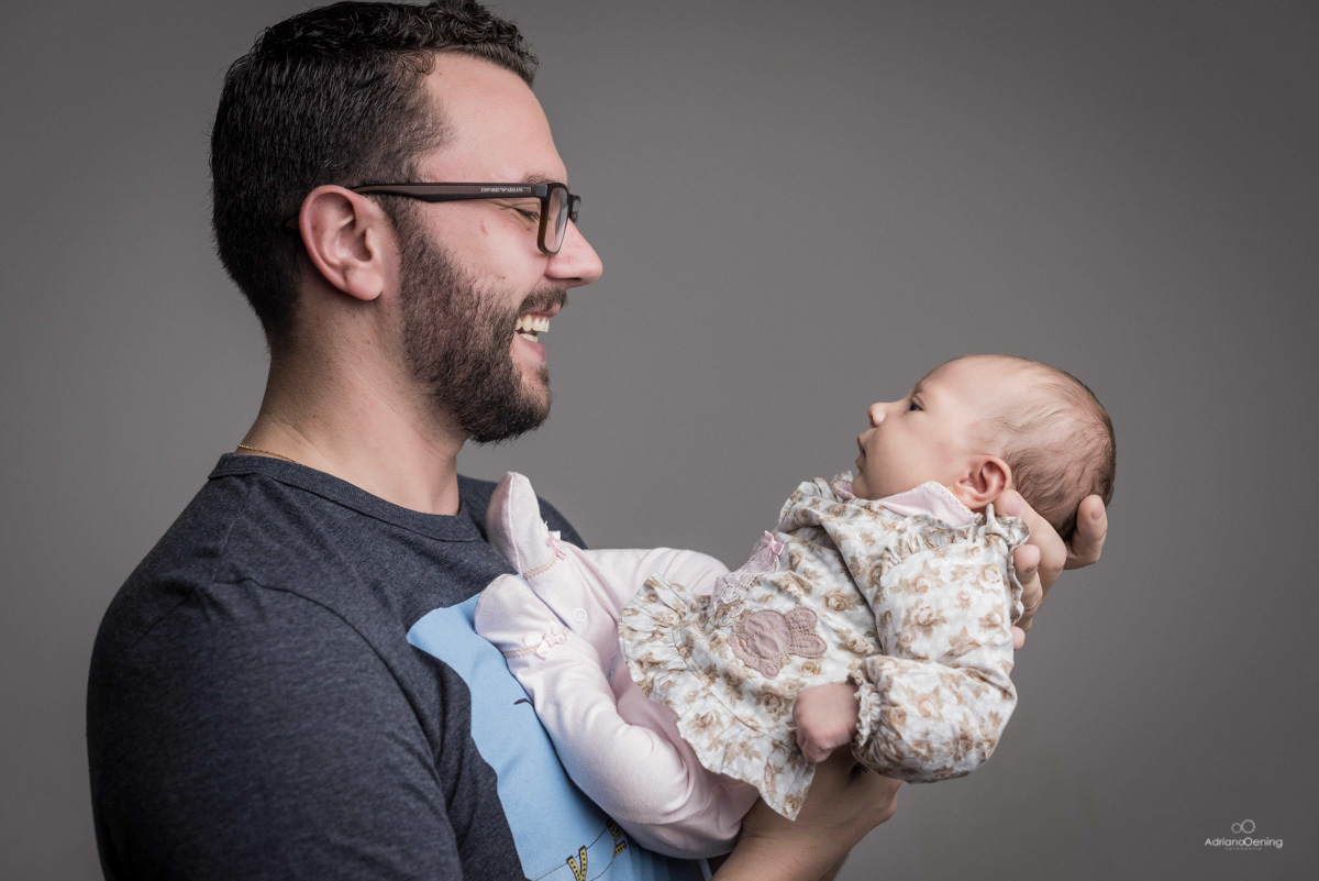 Lorena em seu ensaio de 1 mes no estudio fotografico Adriano Oening