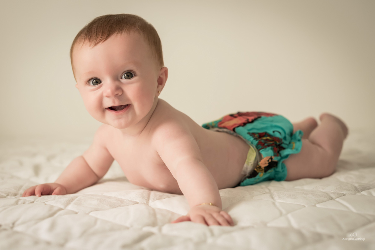 Acompanhamento trimestral da Cecilia pelo fotógrafo de família Adriano Oening