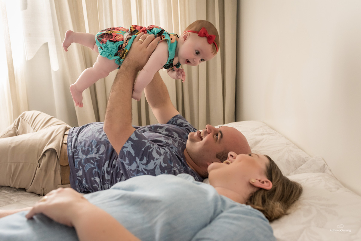 Acompanhamento trimestral da Cecilia pelo fotógrafo de família Adriano Oening