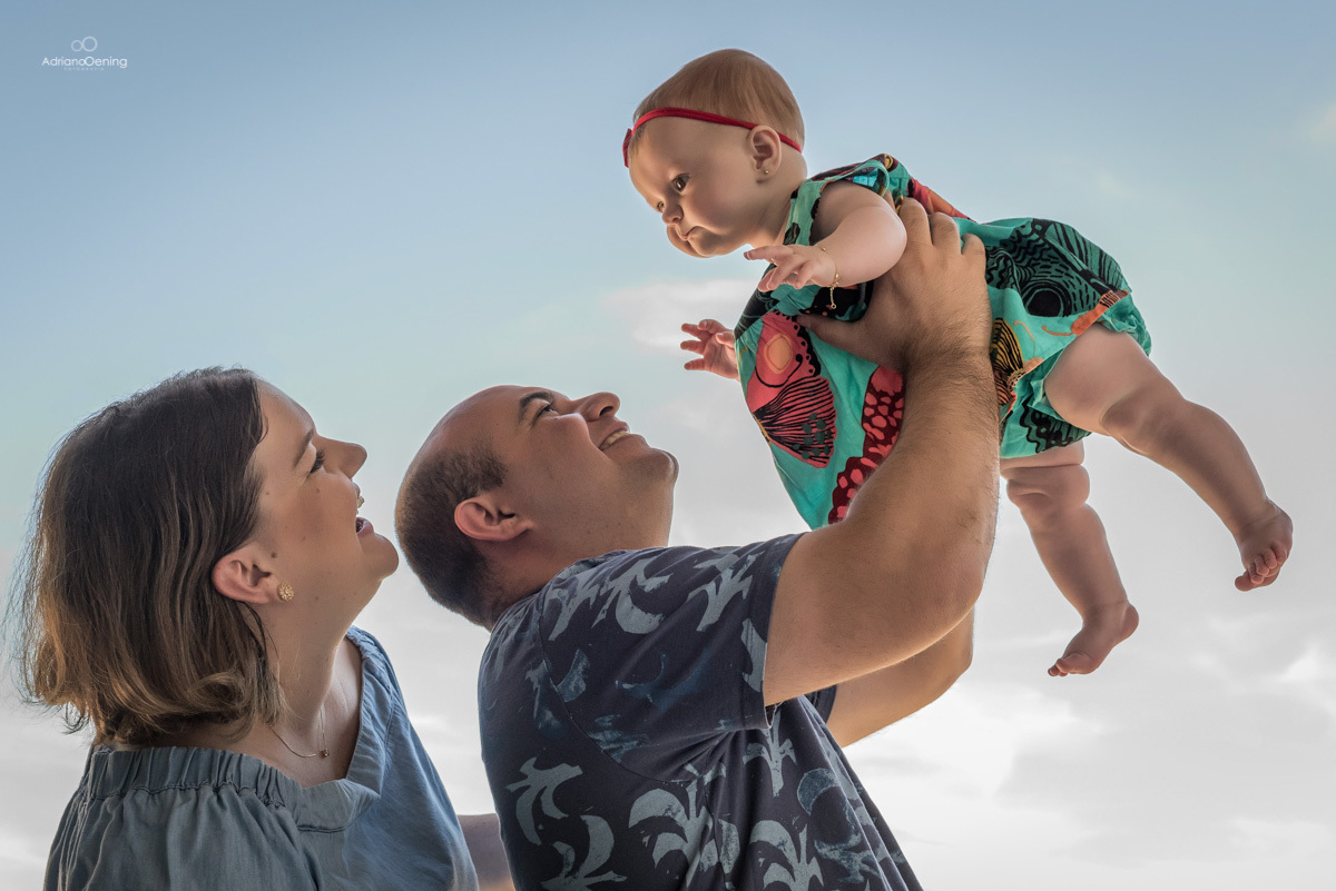 Acompanhamento trimestral da Cecilia pelo fotógrafo de família Adriano Oening